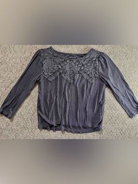 American Eagle Women’s Dark Gray Shirt - Crochet Floral Embroidered Top, Size M